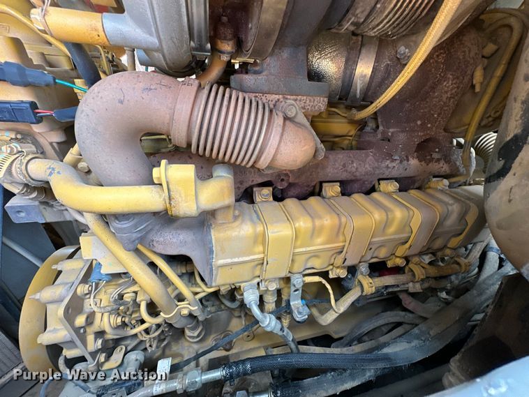 image for item EJ8890 2018 John Deere 850K WLT dozer