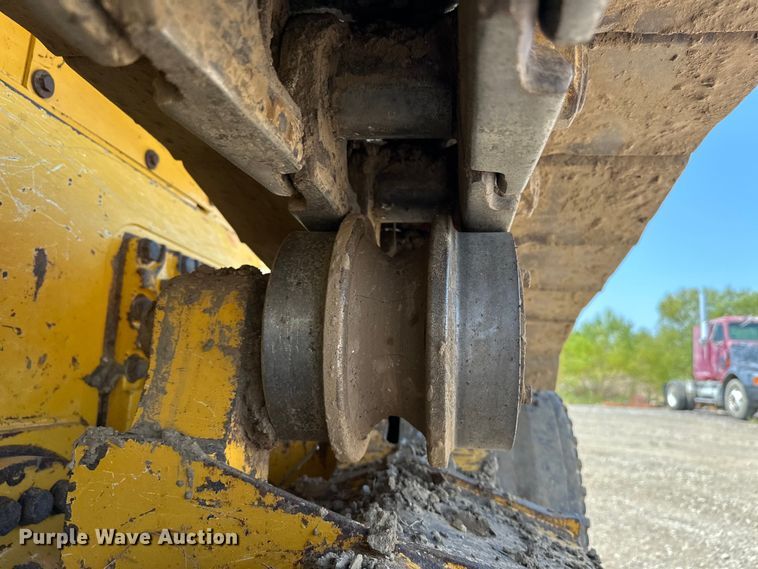 image for item EJ8890 2018 John Deere 850K WLT dozer