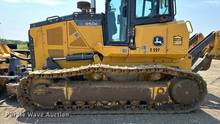 image for item EJ8890 2018 John Deere 850K WLT dozer