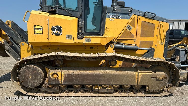 image for item EJ8890 2018 John Deere 850K WLT dozer