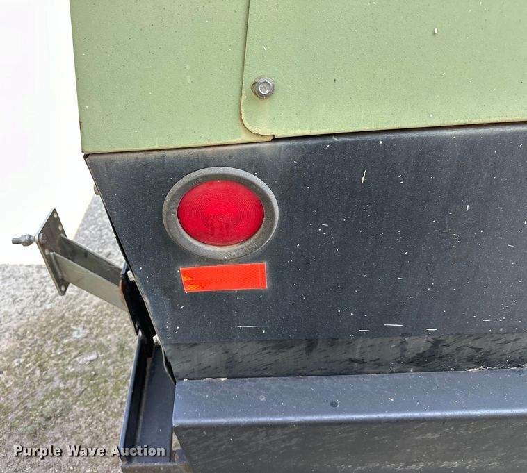 image for item EJ8893 Sullair  425 air compressor