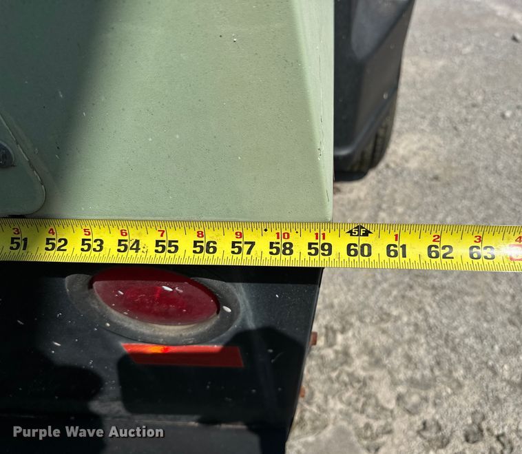 image for item EJ8893 Sullair  425 air compressor