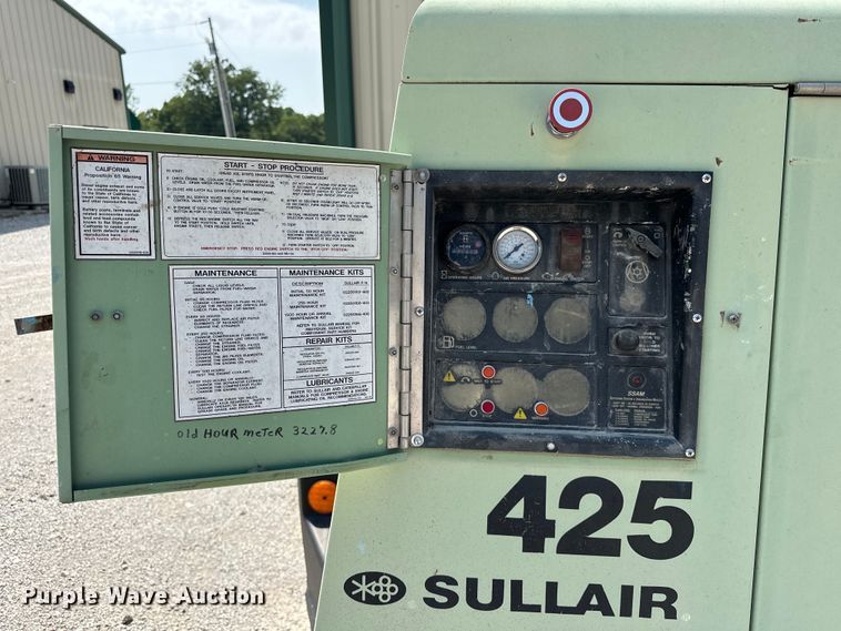 image for item EJ8893 Sullair  425 air compressor