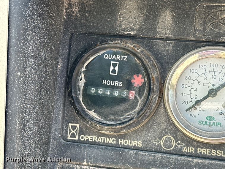 image for item EJ8893 Sullair  425 air compressor