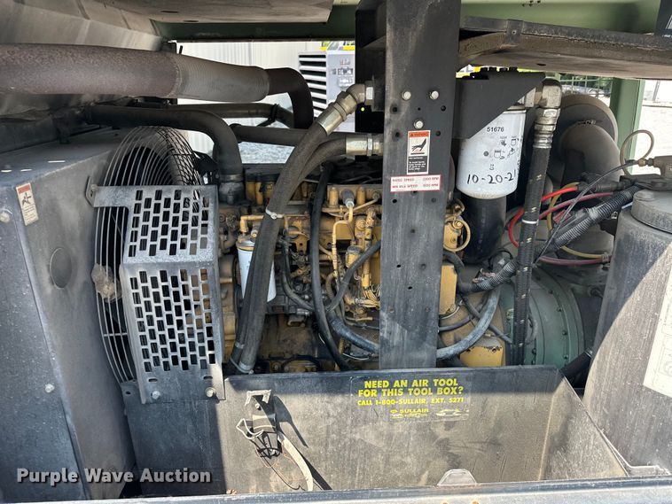 image for item EJ8893 Sullair  425 air compressor