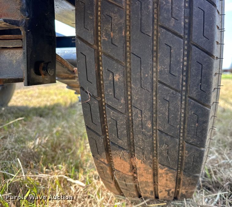 image for item EJ8903 2017 RoadClipper Enterprises Diamond C 50PT oilfield trailer