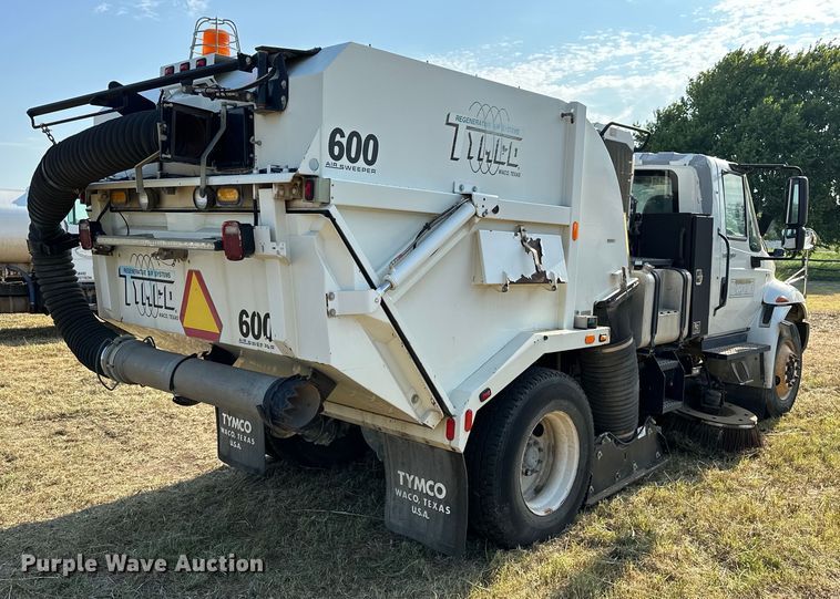 image for item EJ8906 2012 International  4300 street sweeper truck