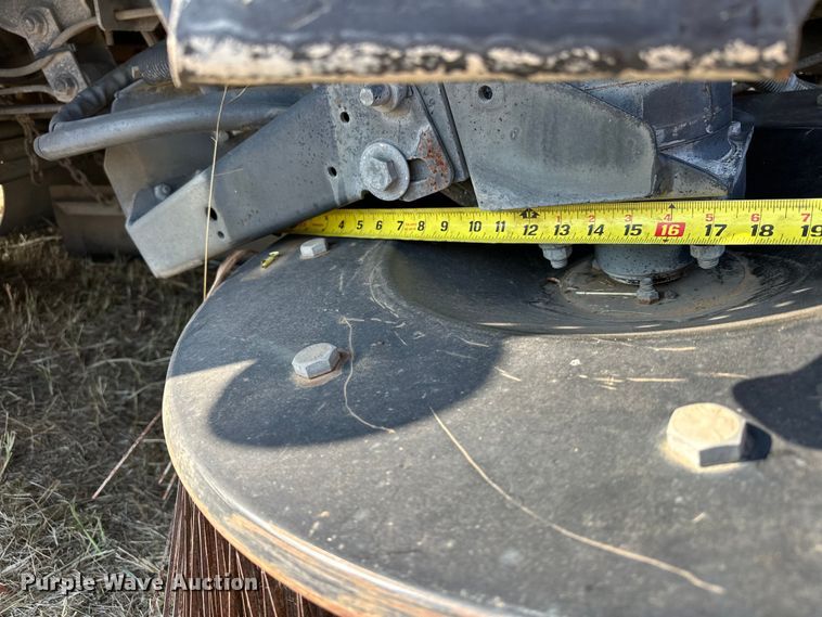 image for item EJ8906 2012 International  4300 street sweeper truck