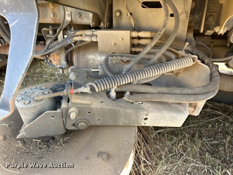 image for item EJ8906 2012 International  4300 street sweeper truck