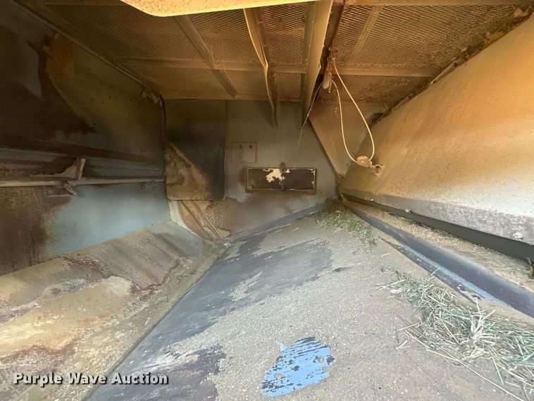 image for item EJ8906 2012 International  4300 street sweeper truck