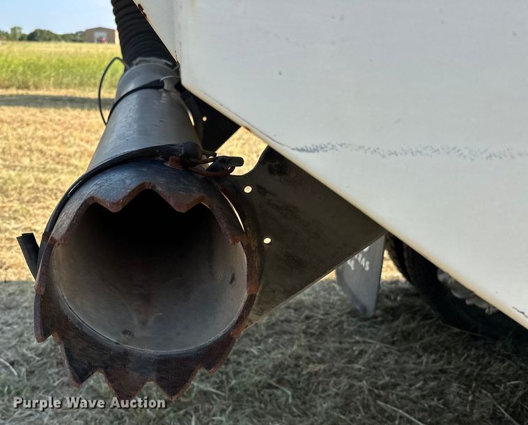 image for item EJ8906 2012 International  4300 street sweeper truck