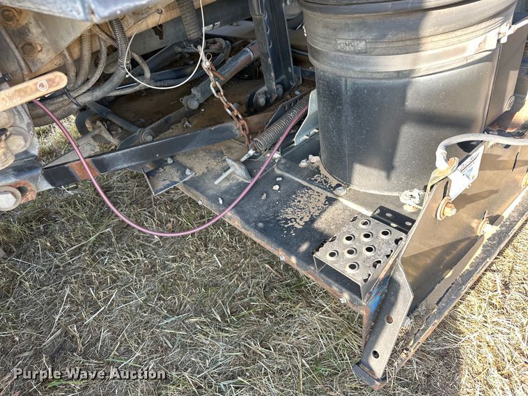 image for item EJ8906 2012 International  4300 street sweeper truck