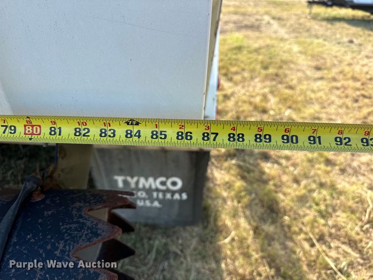 image for item EJ8906 2012 International  4300 street sweeper truck