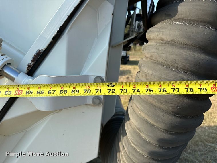 image for item EJ8906 2012 International  4300 street sweeper truck