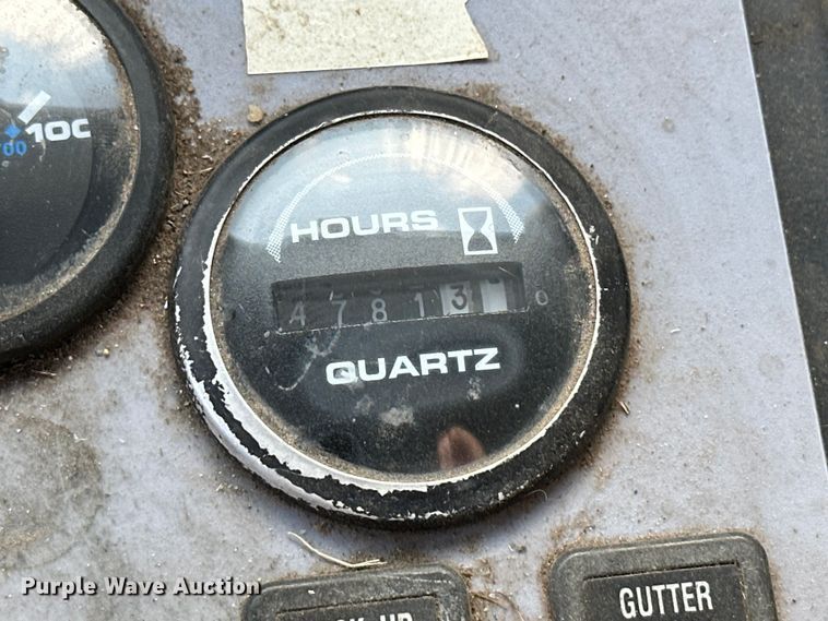 image for item EJ8906 2012 International  4300 street sweeper truck