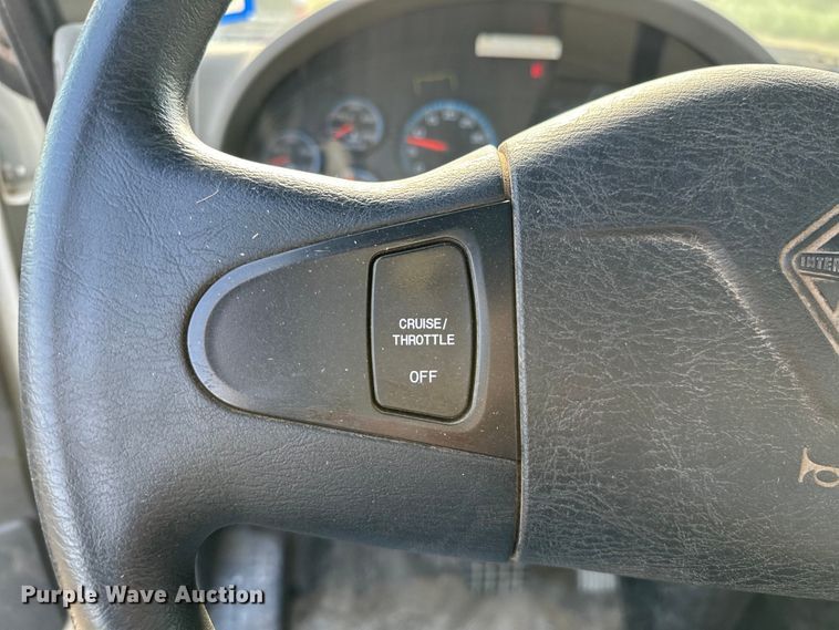 image for item EJ8906 2012 International  4300 street sweeper truck