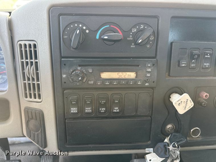 image for item EJ8906 2012 International  4300 street sweeper truck