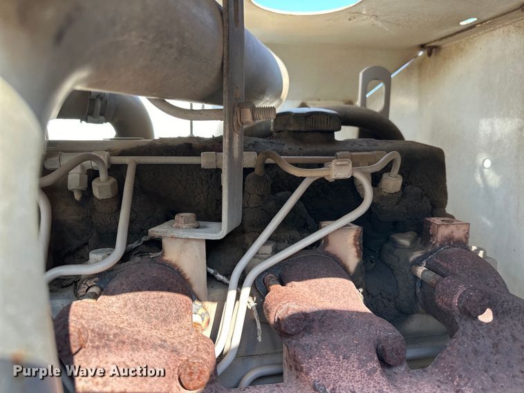 image for item EJ8906 2012 International  4300 street sweeper truck