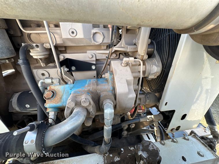 image for item EJ8906 2012 International  4300 street sweeper truck