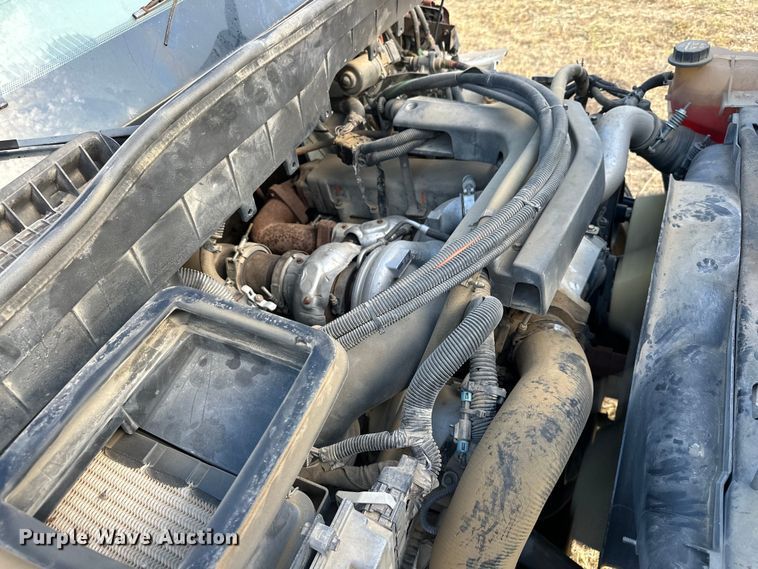 image for item EJ8906 2012 International  4300 street sweeper truck