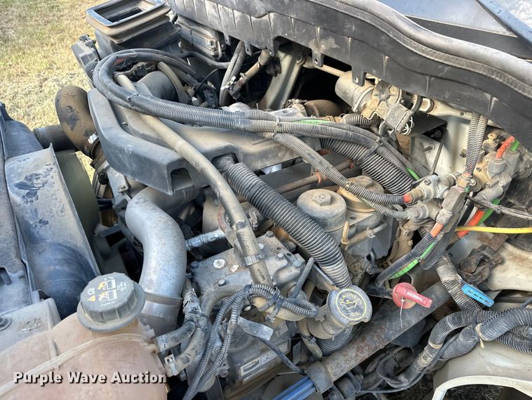 image for item EJ8906 2012 International  4300 street sweeper truck