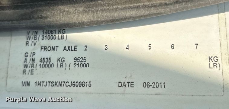 image for item EJ8906 2012 International  4300 street sweeper truck