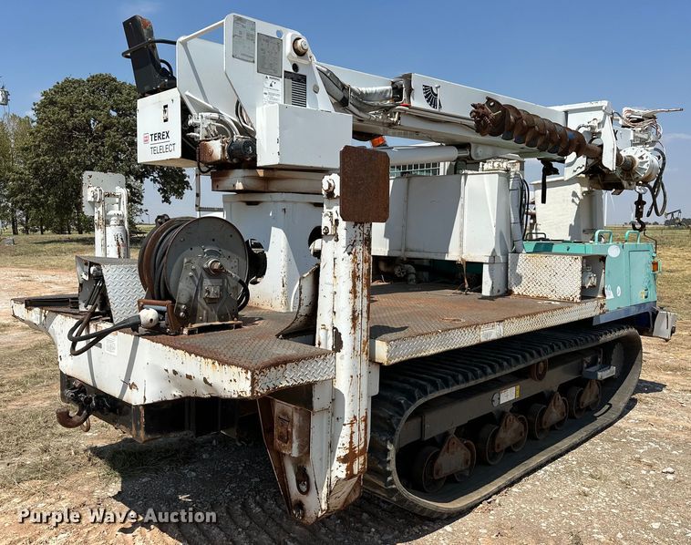 image for item EJ8914 IHI IC50 track carrier with digger derrick 