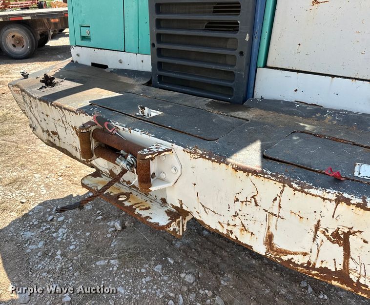 image for item EJ8914 IHI IC50 track carrier with digger derrick 