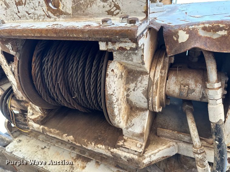 image for item EJ8914 IHI IC50 track carrier with digger derrick 