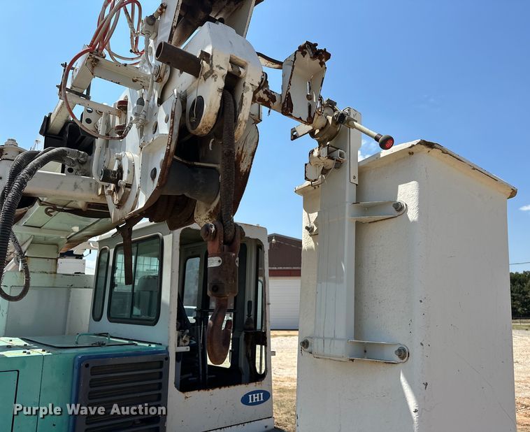 image for item EJ8914 IHI IC50 track carrier with digger derrick 