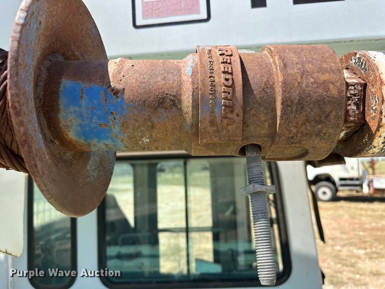 image for item EJ8914 IHI IC50 track carrier with digger derrick 