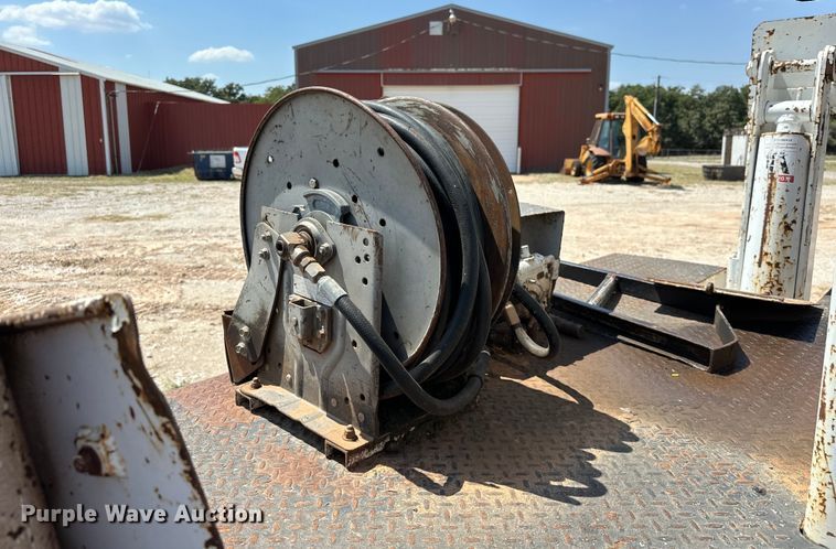 image for item EJ8914 IHI IC50 track carrier with digger derrick 