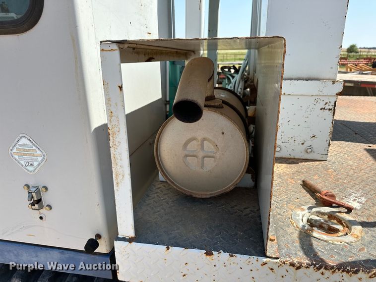 image for item EJ8914 IHI IC50 track carrier with digger derrick 