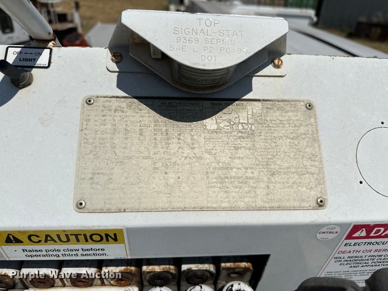 image for item EJ8914 IHI IC50 track carrier with digger derrick 