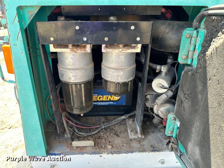 image for item EJ8914 IHI IC50 track carrier with digger derrick 