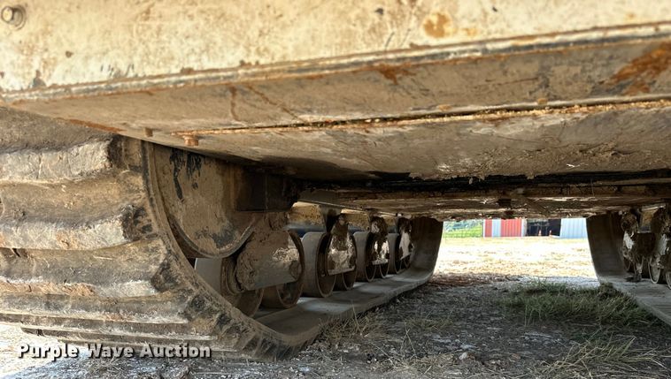 image for item EJ8914 IHI IC50 track carrier with digger derrick 