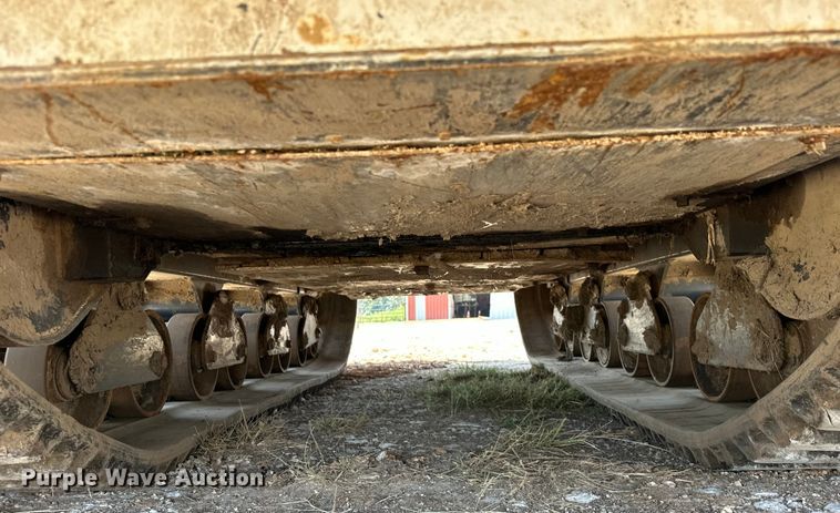 image for item EJ8914 IHI IC50 track carrier with digger derrick 