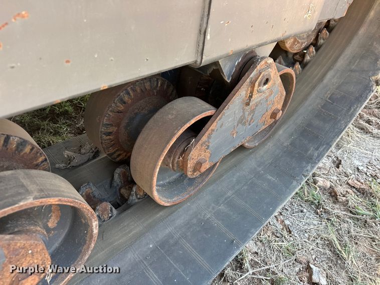 image for item EJ8914 IHI IC50 track carrier with digger derrick 