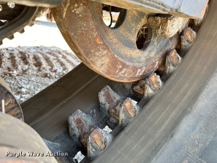 image for item EJ8914 IHI IC50 track carrier with digger derrick 