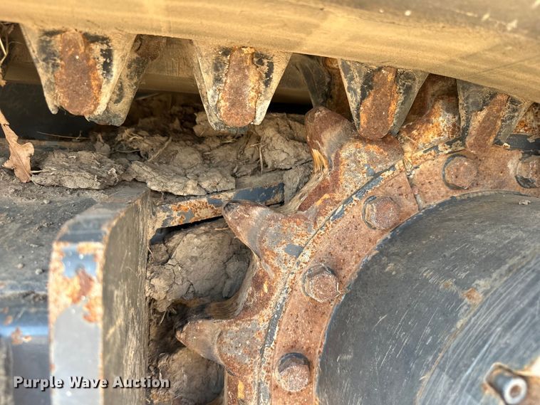 image for item EJ8914 IHI IC50 track carrier with digger derrick 