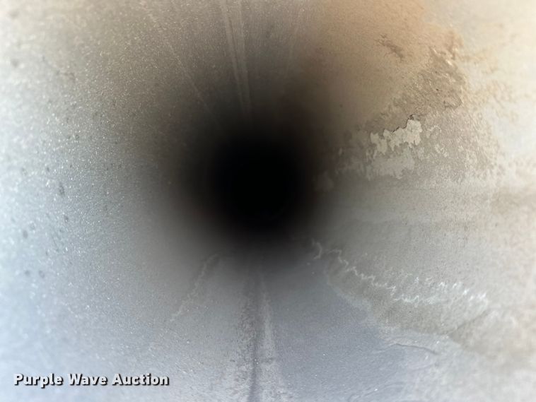 image for item EJ8931 2008 GMC  T7500 street sweeper truck