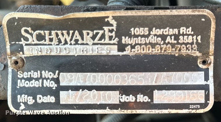 image for item EJ8931 2008 GMC  T7500 street sweeper truck