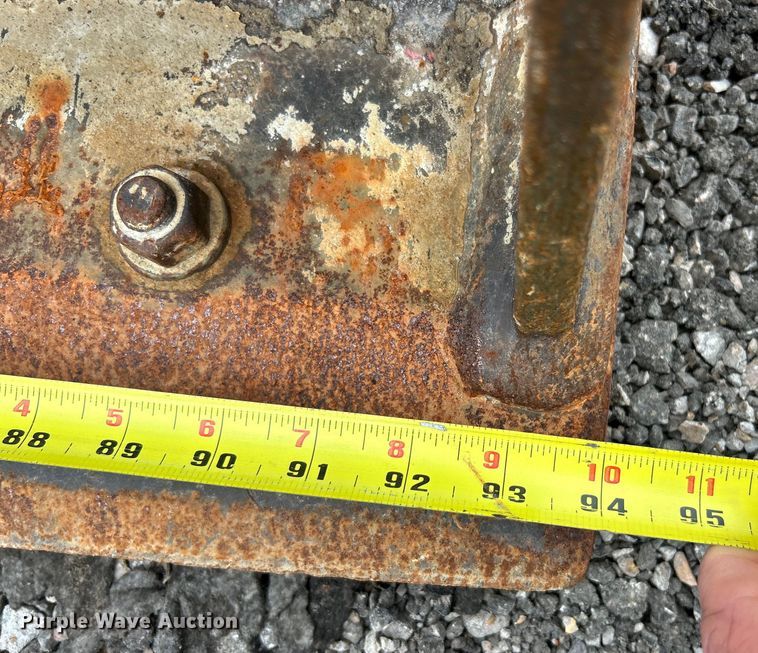 image for item EK3035 2005 John Deere  410G backhoe