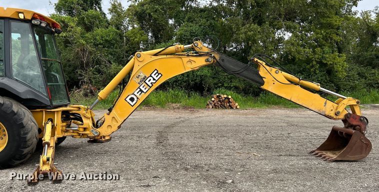 image for item EK3035 2005 John Deere  410G backhoe