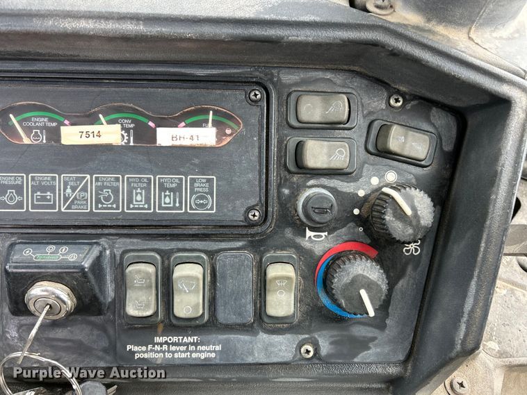 image for item EK3035 2005 John Deere  410G backhoe