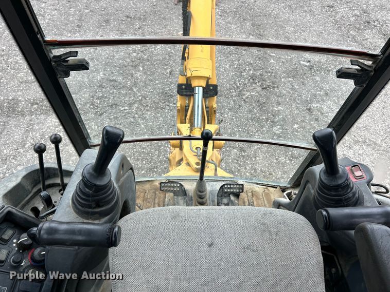 image for item EK3035 2005 John Deere  410G backhoe