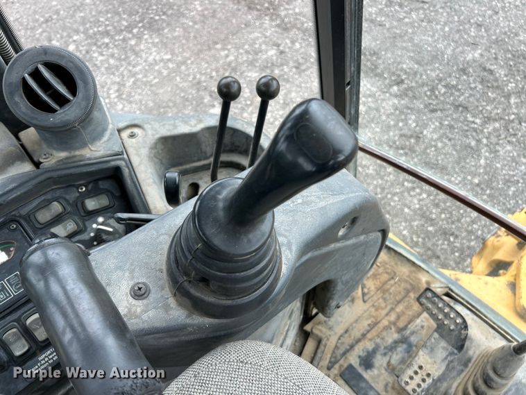 image for item EK3035 2005 John Deere  410G backhoe