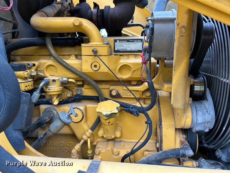 image for item EK3035 2005 John Deere  410G backhoe