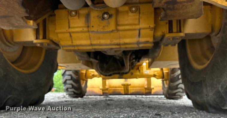 image for item EK3035 2005 John Deere  410G backhoe