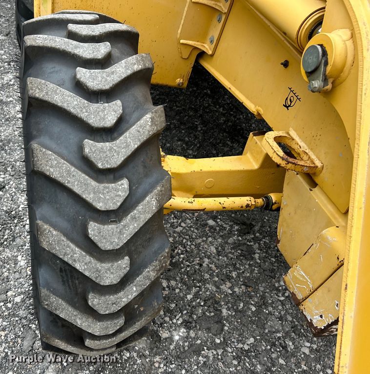 image for item EK3035 2005 John Deere  410G backhoe